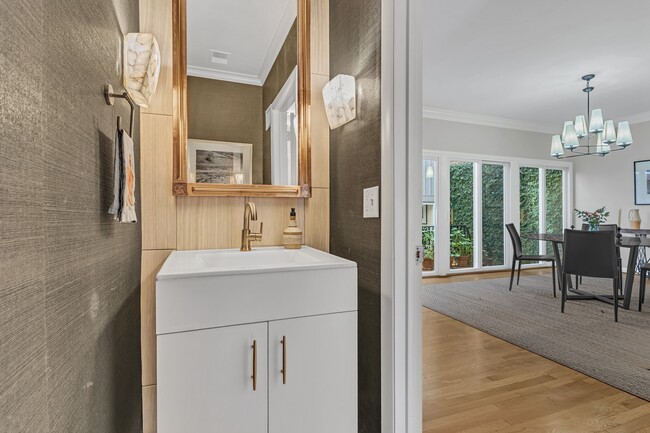 Building Photo - 678 Timber Ln