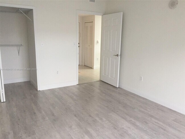 Building Photo - 3410 Coral Way