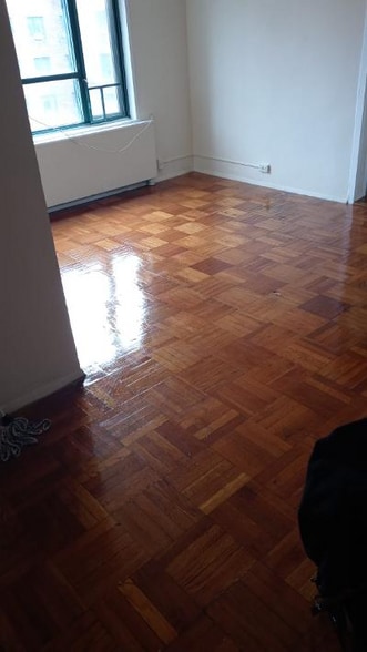 Building Photo - 1410 Wood Rd