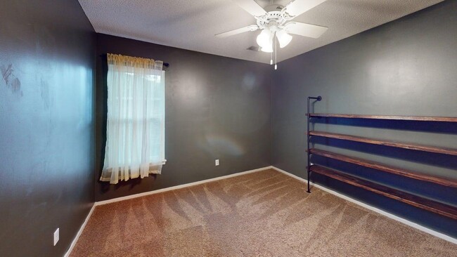 Building Photo - 1711 Orange Grove Shores Dr