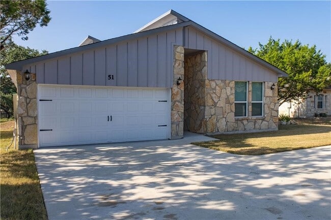 Building Photo - 51 Champions Cir