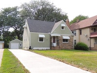 Building Photo - 4 Bed - 1 Full Bath Cape Cod for Rent!