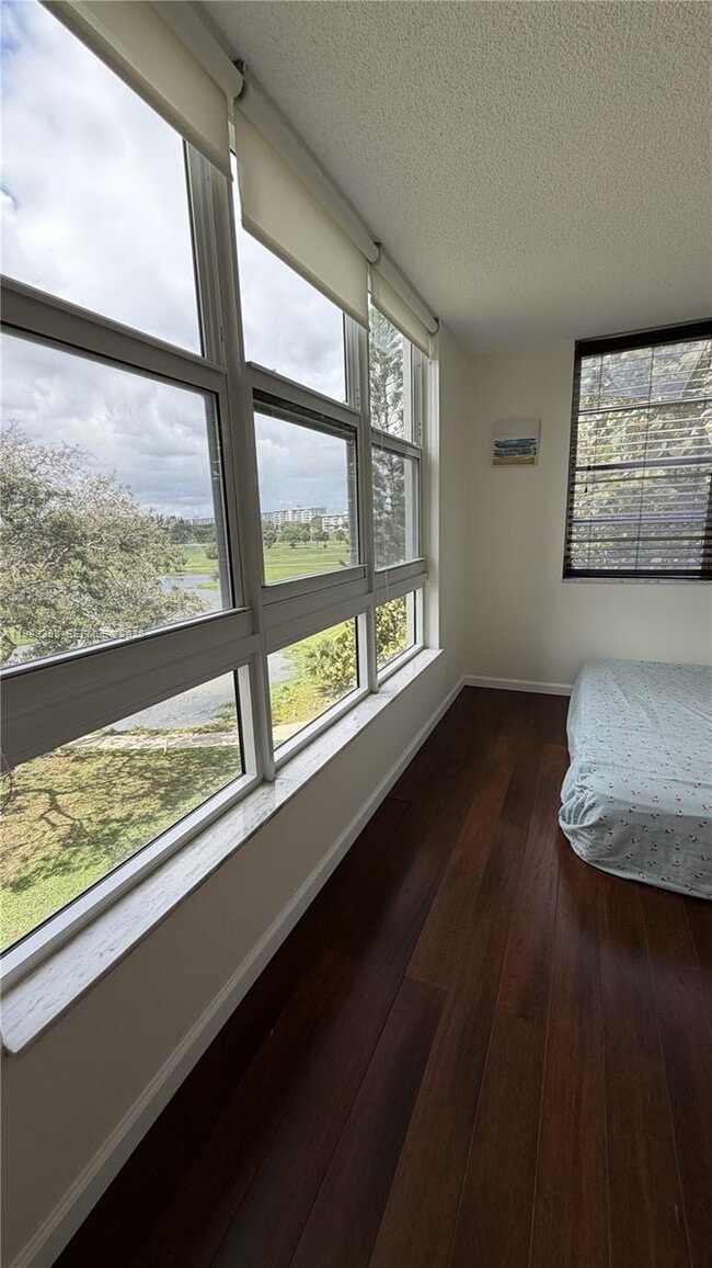 Building Photo - 2681 S Course Dr