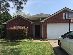 Building Photo - 4401 Egret Dr