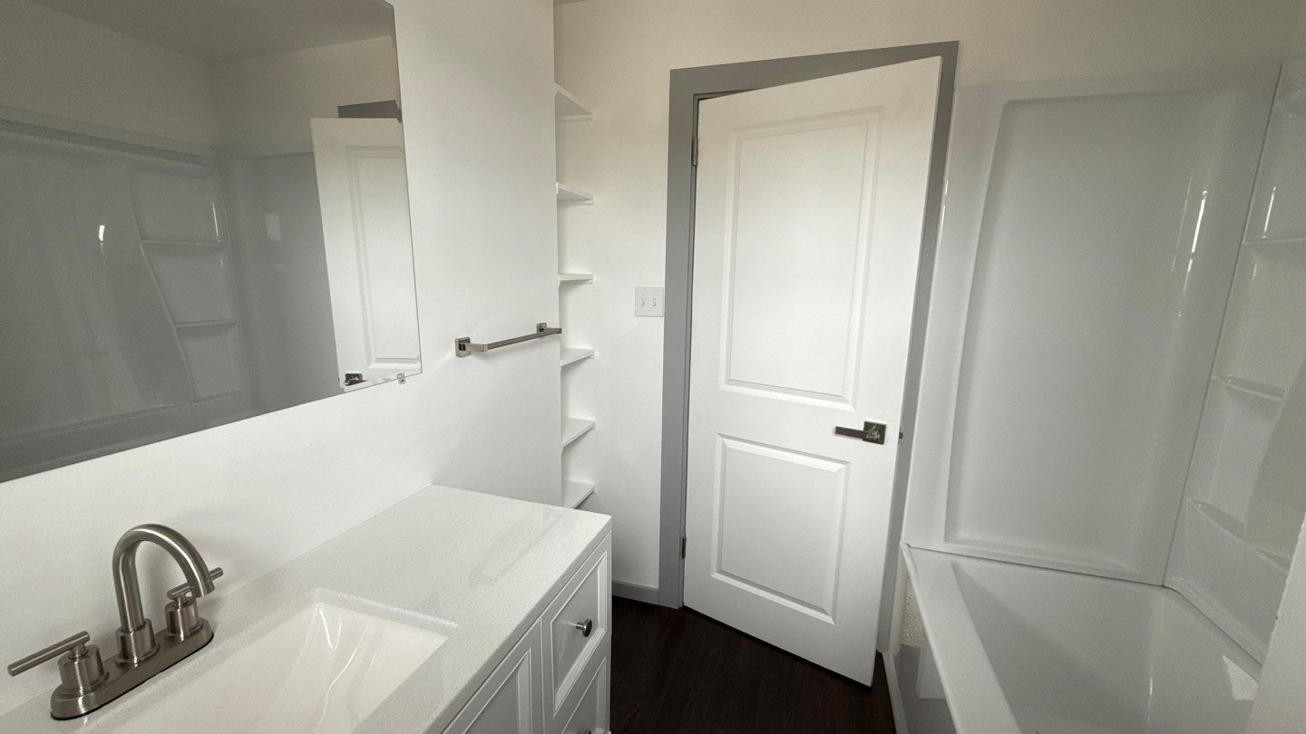 Building Photo - 46 Broadway Ave