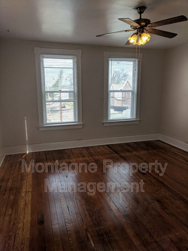 Building Photo - 21 Bertus St