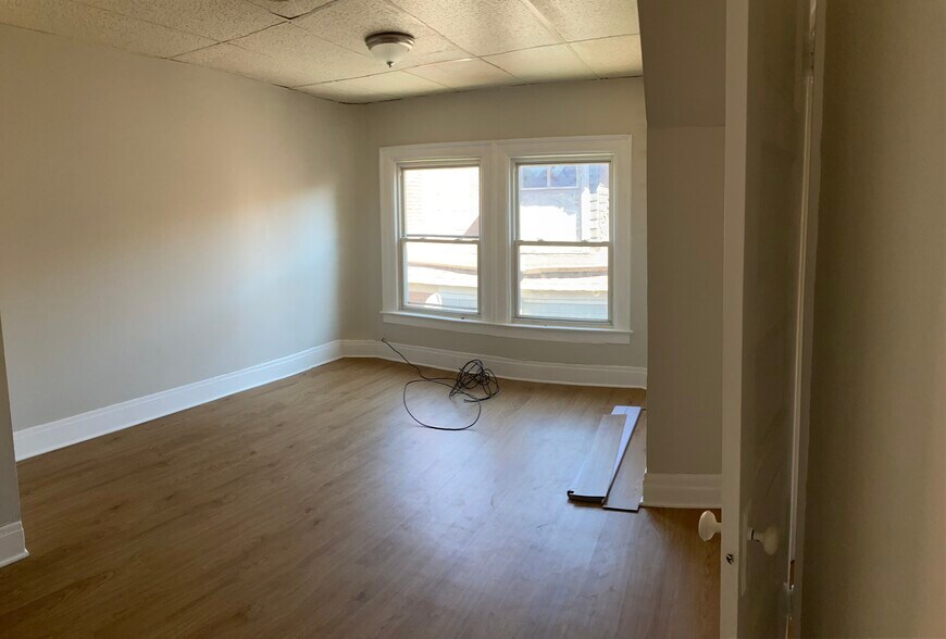 Building Photo - 257 Richmond Ave