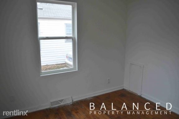 Building Photo - 2 br, 1 bath House - 2817 SE Minnesota Ave