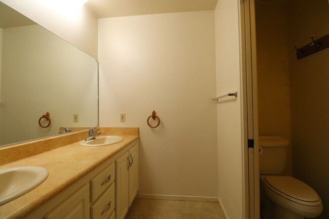 Building Photo - Preisker Gardens Three Bedroom