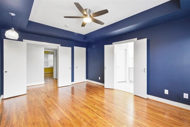 Building Photo - 1604 Reinerman St
