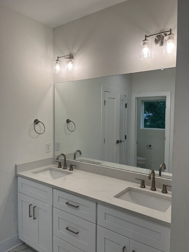 Building Photo - "Charming 4-Bedroom Nashville Oasis with E...