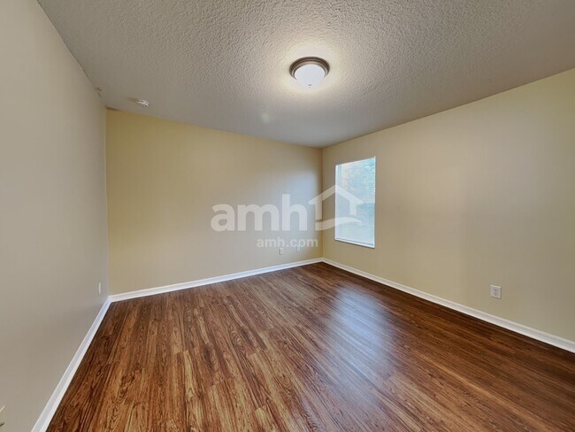 Building Photo - 15260 Perdido Dr