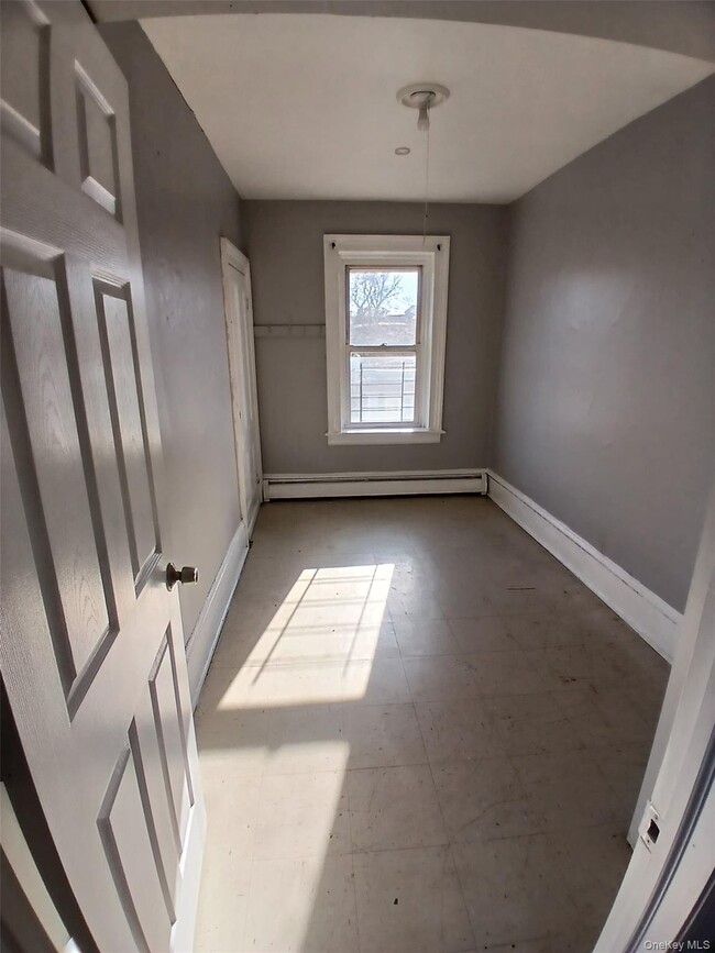 Building Photo - 40 Benkard Ave