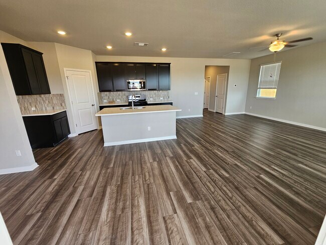 Building Photo - 3708 Sweet Watermelon Ln