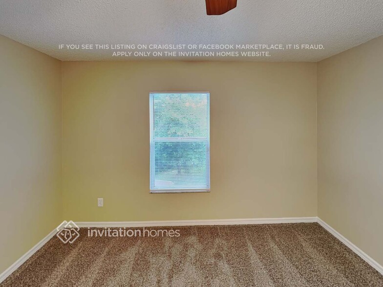 Building Photo - 395 Oak Springs Ct