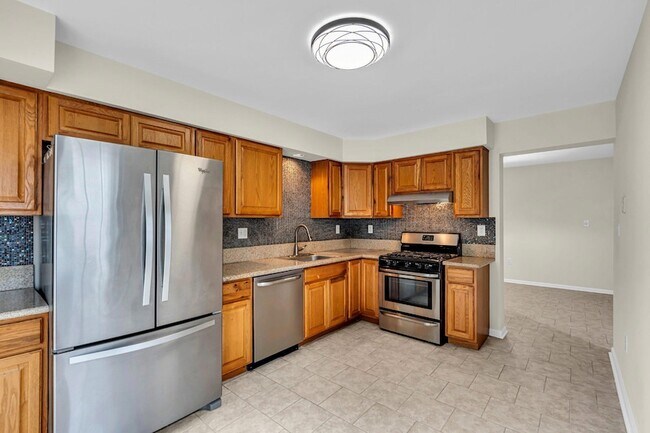 Building Photo - 206 Sandpiper Ct