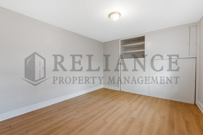 Building Photo - 1554 N Salina Ave