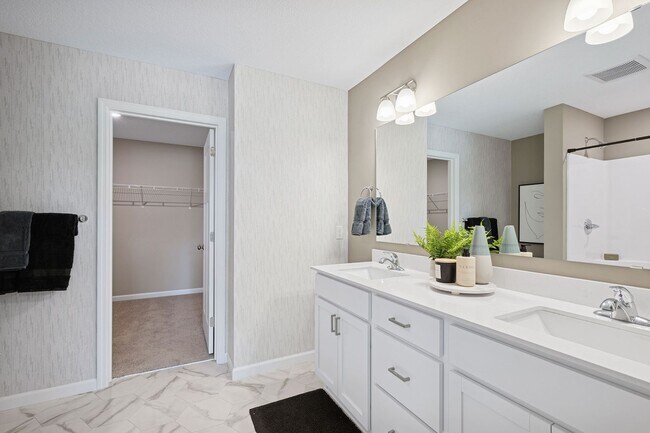 Building Photo - New Year - New Place!