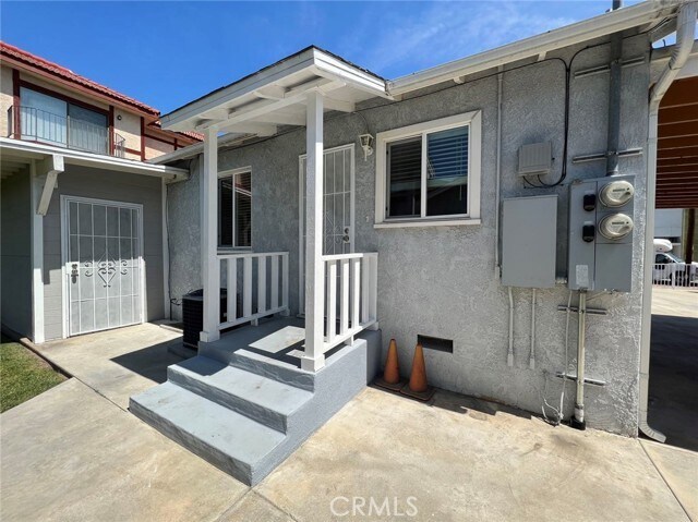 Building Photo - 233 S Ramona Ave