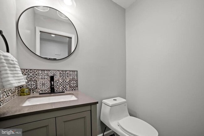 Building Photo - 5309 Tractor Ln