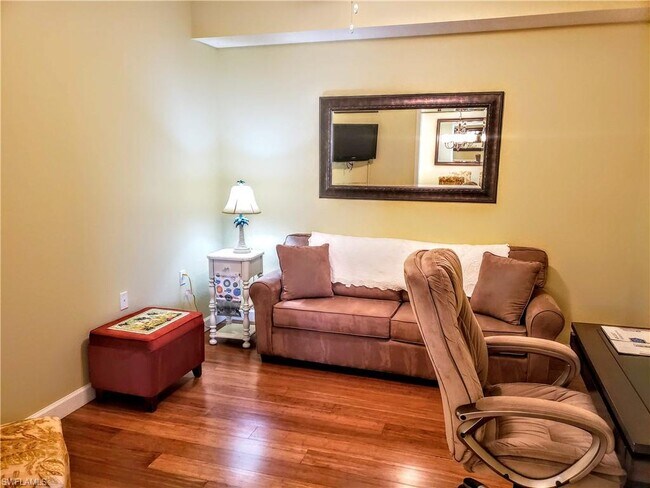 Den - 8251 Pathfinder Loop