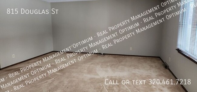 Building Photo - 815 Douglas St