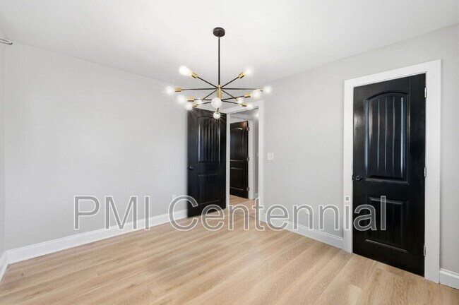 Building Photo - 562 Gary Rd NW