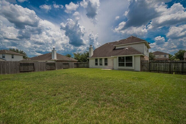 Building Photo - 21902 Silverfield Park Ln