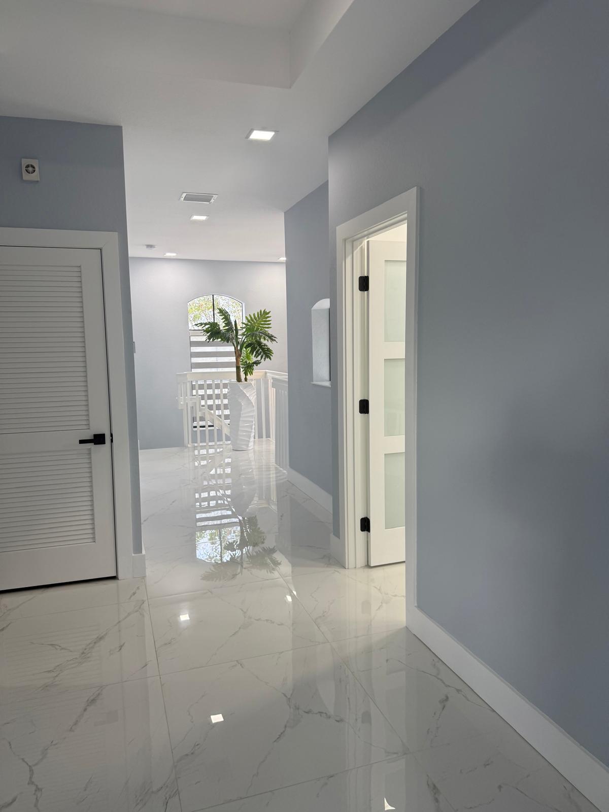 hall view - 11300 SW 236th Ln