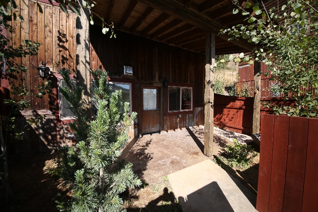 Building Photo - 751 Sun Pillar Loop