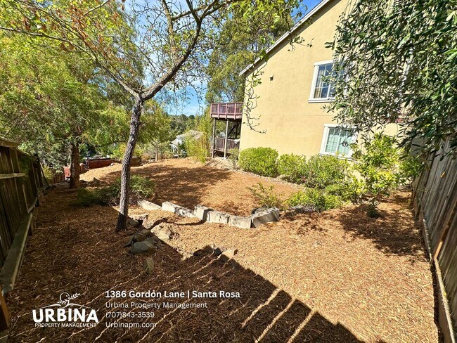Building Photo - 1386 Gordon Ln