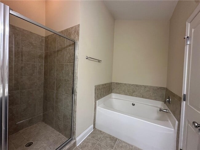 Building Photo - 2417 Tenor Ln