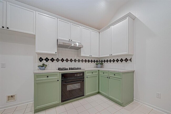 Building Photo - 3655 Heritage Colony Dr