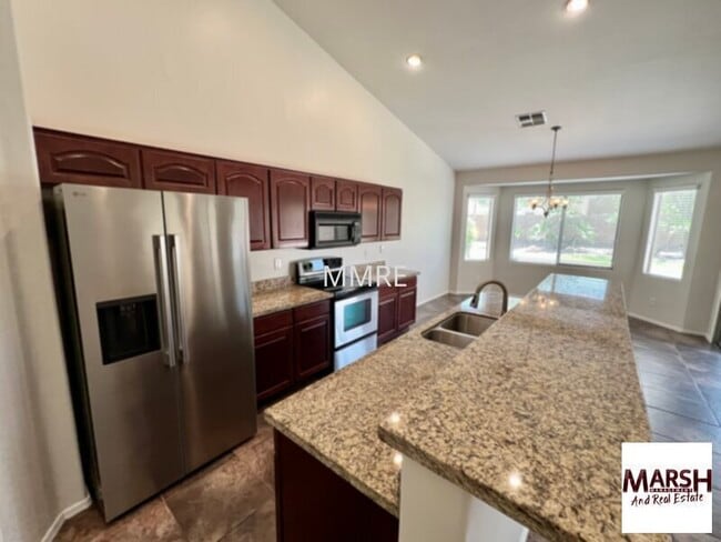 Building Photo - Beautiful 3 bedroom home in Gilbert!