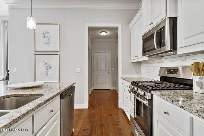 Building Photo - 3 Bed/2 Bath Home in Woodscape of Oakfield