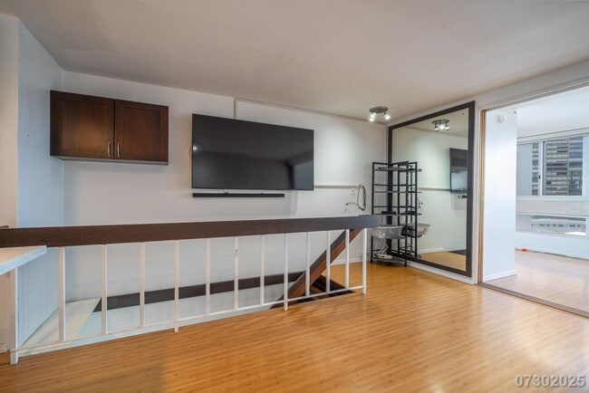 Building Photo - $2500.00 | 1BD/1BA Loft Style Condominium ...