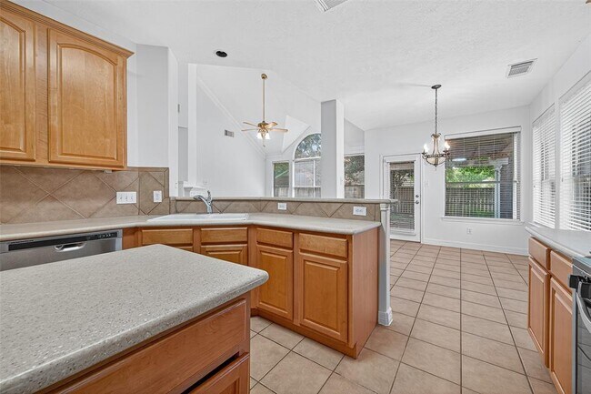 Building Photo - 3702 Cedar Valley Dr