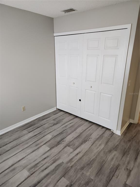 Building Photo - 906 Robinhood Ct