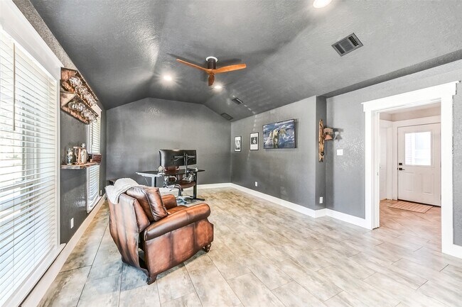 Building Photo - 11642 Cypresswood Dr