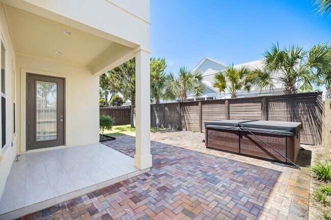 Building Photo - 56 Penelope St