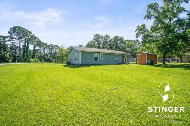 Building Photo - 1713 Drayton Dr