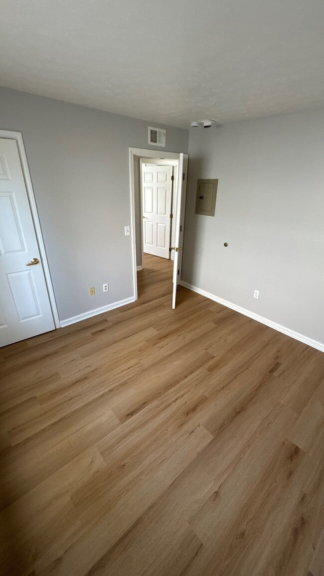 Building Photo - 4101 Blue Lick Ct