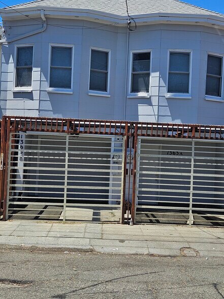 Building Photo - 1363 93rd Ave