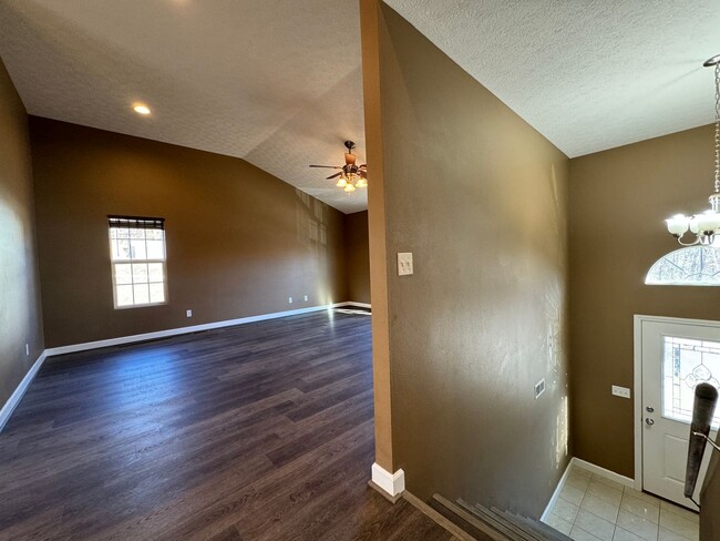 Building Photo - Updated Split Level 4 Bedroom Home with a ...