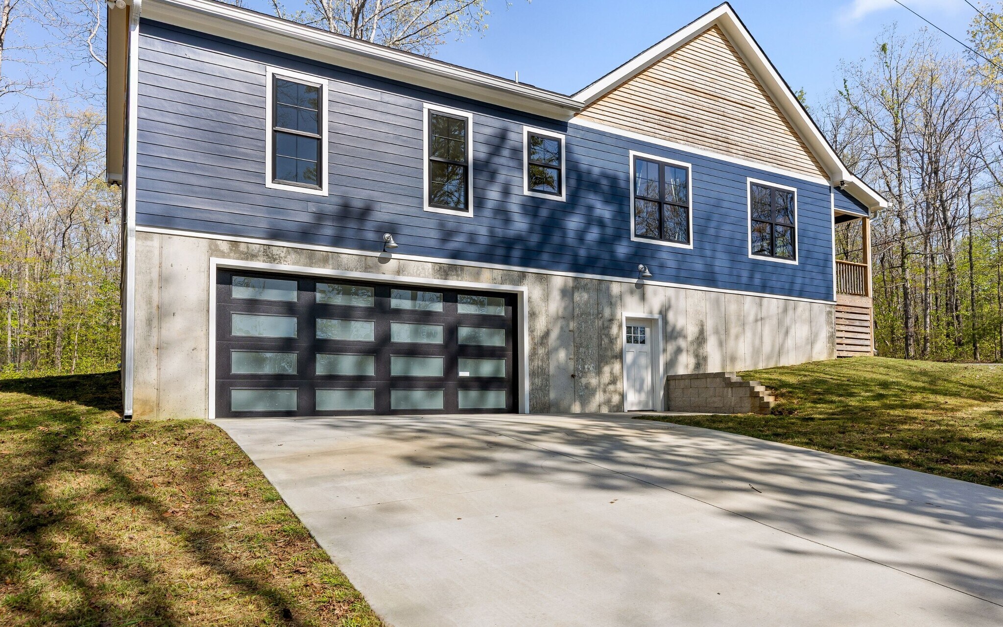 Building Photo - 220 Progress Dr