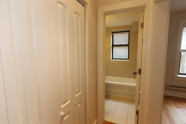 Building Photo - 617 W Patterson Ave