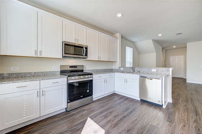 Building Photo - 11715 Braemar Village Dr