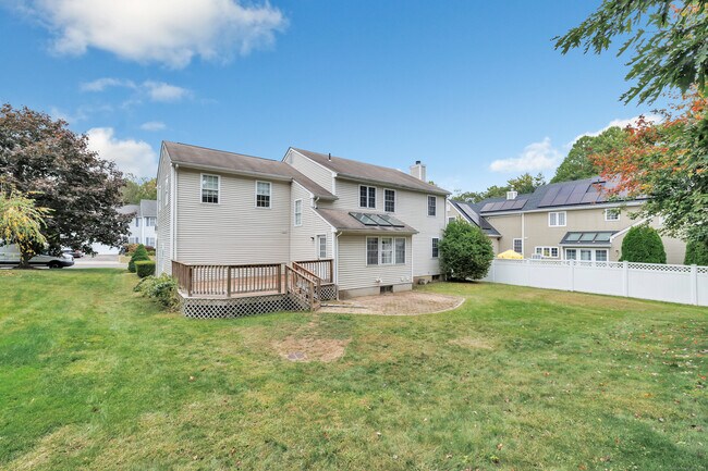 Building Photo - 9 Milford Hunt Ln