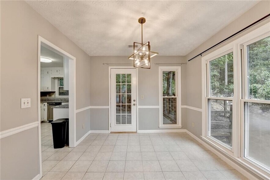 Building Photo - 1181 Izod Ct
