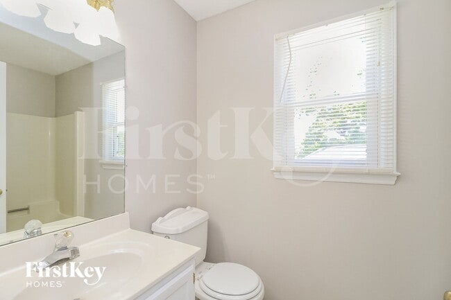 Building Photo - 7089 Avenbury Cir